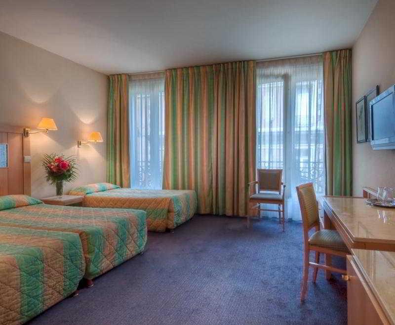 Hotel Le Belmont Parijs